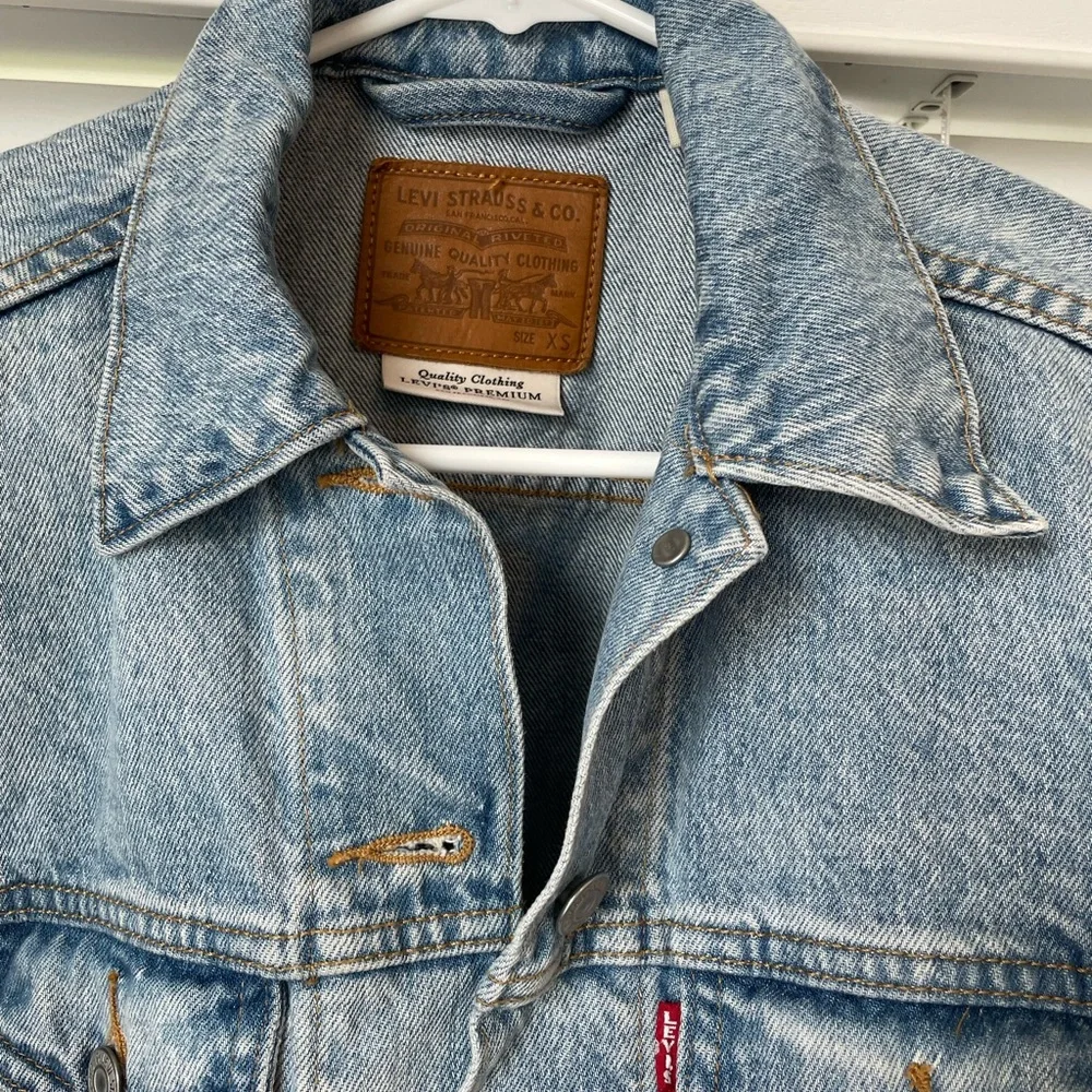 Anthropology NWOT Denim Jacket 💙 - Picture 2 of 5
